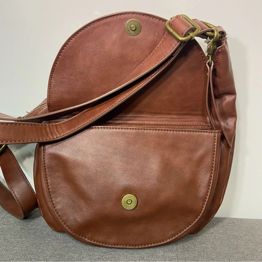 FRYE AND CO. Faux Leather Crossbody Shoulder Bag - Picture 5 of 16